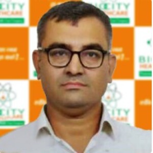 Dr Vivek kapoor (1)